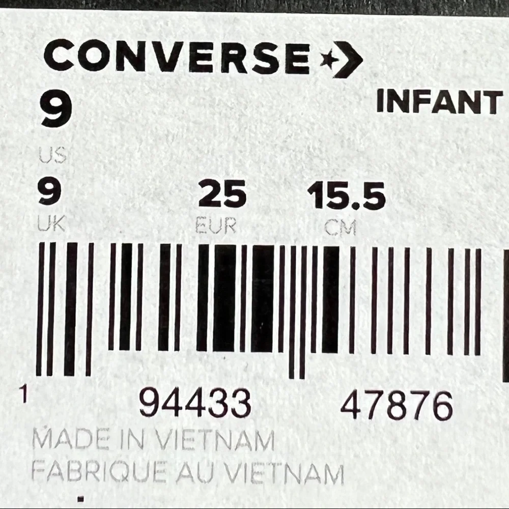 NWT Convers Chuck Taylor All Star 2V OX Toddler Boys - Picture 8 of 8